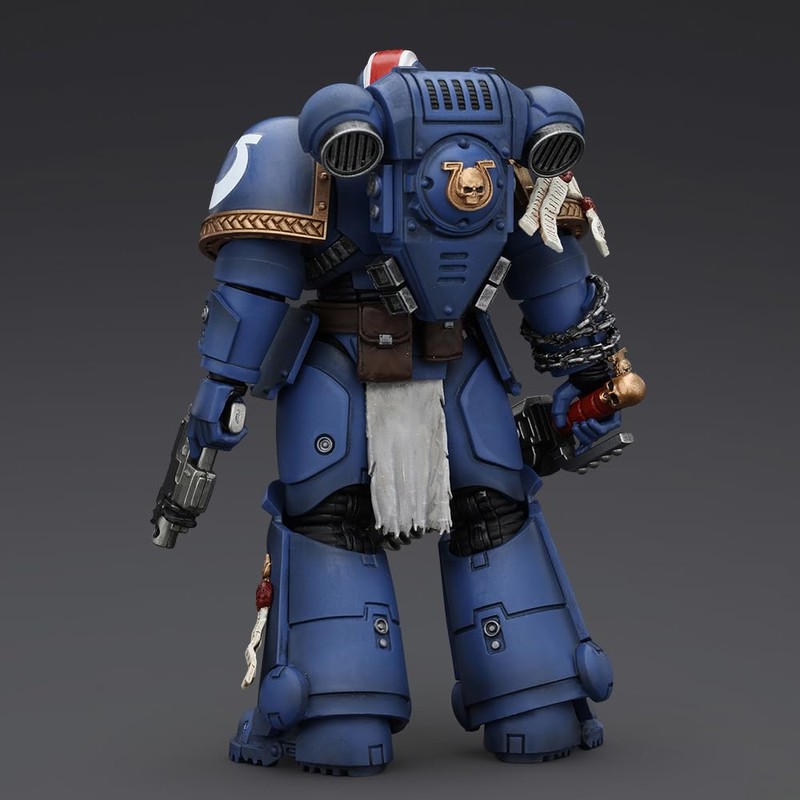 JOYTOY Warhammer 40,000 1/18 Action Figure Ultramarines Lieutenant Titus Collection