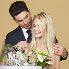 Mbsomnus Mr & Mrs Decorative Wedding UV Inkjet Print Mr and Mrs Decoration with Heart Picture Frame Wedding Table Decoration Wedding Gifts for Bride and Groom Work Colleague for Anniversary Engagement