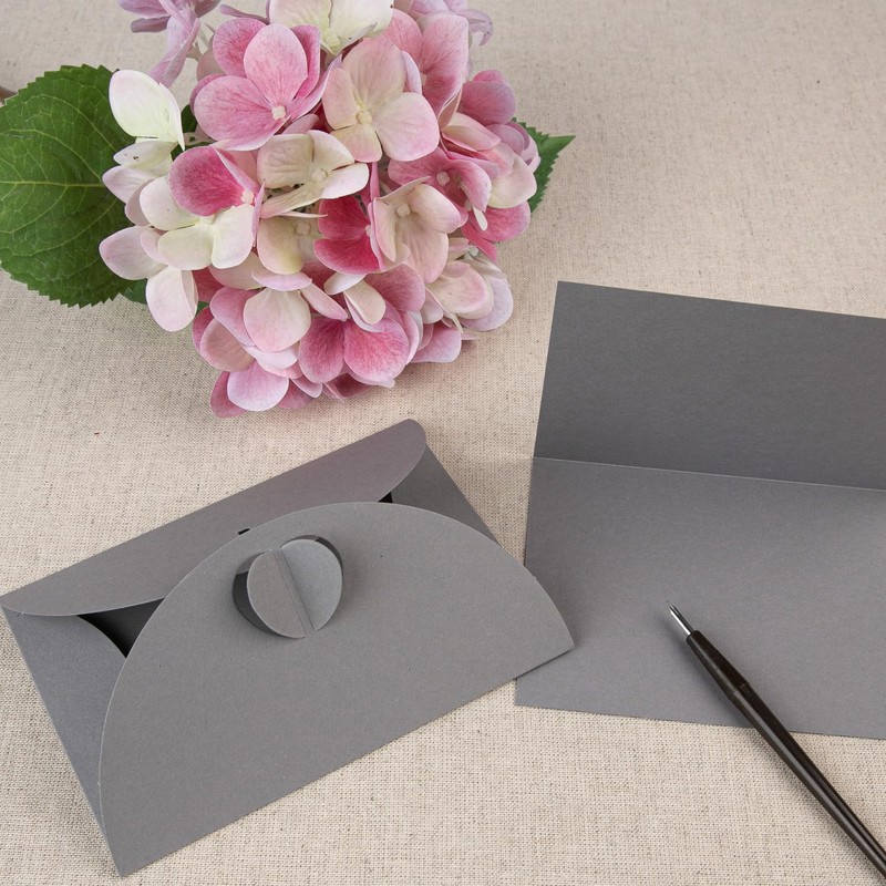 PresentFill® – Blank Folding Cards with Envelopes with Heart Closure