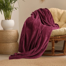 PiccoCasa Flannel Fleece Throw Blanket,Soft Microfiber Couch Sofa Throw,Jacquard Weave Pattern Fuzzy Plush Lightweight Decor Blankets for Bed Sofa Chair, 50 x 59 Inches Burgundy