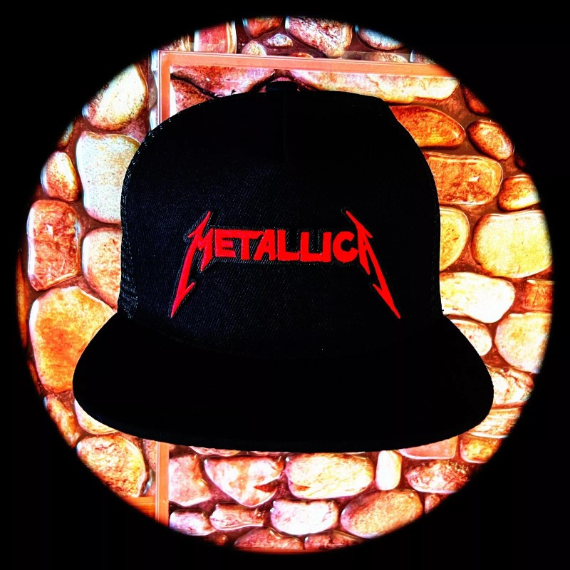 METALLICA PATCHED BLACK SNAPBACK TRUCKER HAT