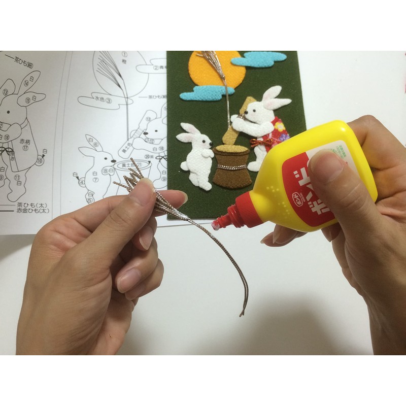 Making Tsukimi Rabbits with Oshi-e Handmade Kit