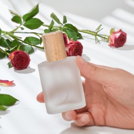 Yerpkefey 30ml/1.0 Oz Glass Spray Bottle Perfume Atomizer,Travel Vintage Perfume Bottles Empty Refillable Spray Bottle 2Pack (A3-30ml)