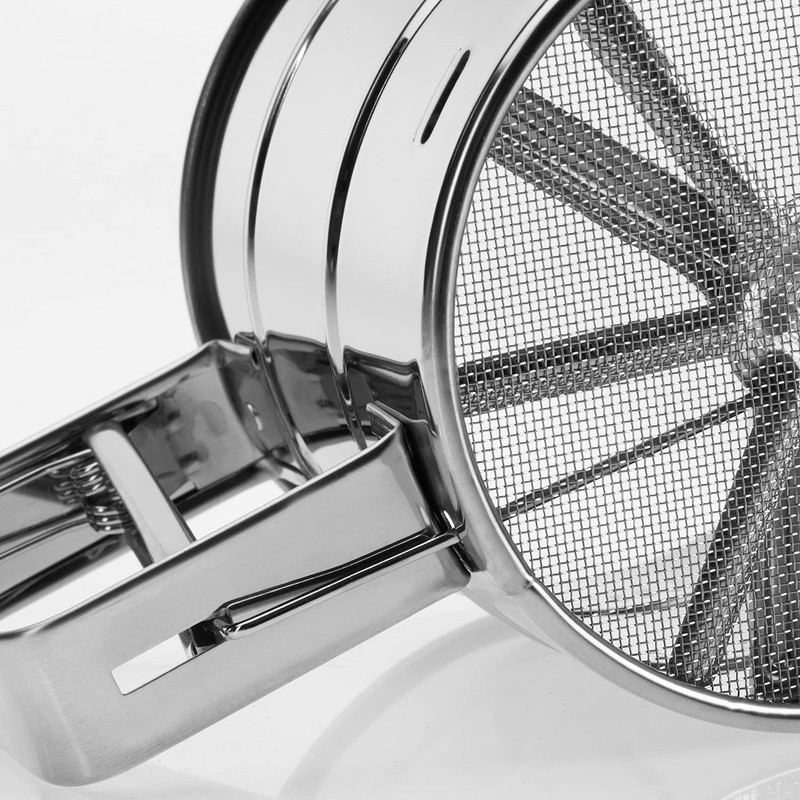 Westmark Flour and Icing Sugar Sieve with Handle, for 250