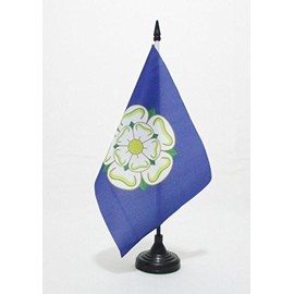 AZ FLAG Yorkshire Old county Table Flag 5'' x 8'' - County of York - England Desk Flag 21 x 14 cm - Black plastic stick and base