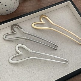 2Pcs Cute Gold Metal U Shaped Hair Pins Heart Hair Sticks Hairpin French Hair Pin Heart French Pin French Pins Hair U Shaped Hair Pins Love French Hair Fork Elegant Hair Accessories for Women