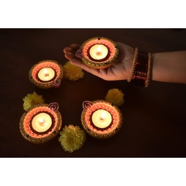 Earthen Diya Set of 4 Handmade Clay Terracota Diwali Diya Multicolor Oil Lamps for Pooja Deepak Decoration Rangoli Diva Deepam Decorative Lighting Accessories Traditional Indian Festival Decor