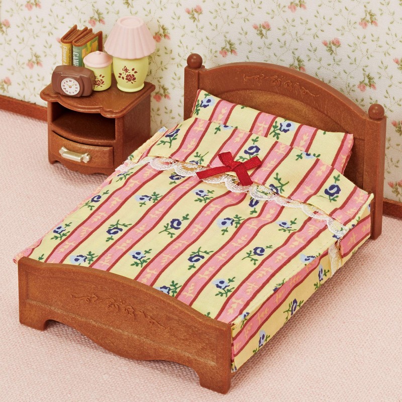 1 X Sylvanian Families bedroom semi-double bed over -512