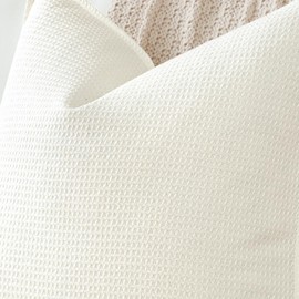 Sungeek Decorative Cushion Covers 50x50cm Set of 2 Soft Plaid Cushion Cases with Stitched Edge Boho Farmhouse Home Decor Throw Pillow Covers for Sofa Couch Patio Bedroom Living Room, Cream White