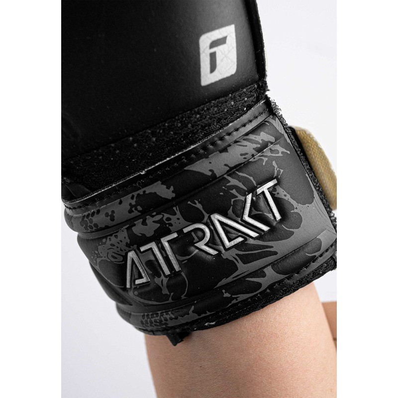 Reusch Attractive Solid Finger Support Junior Goalkeeper Gloves with Good