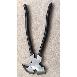 Heavy Duty Fencing Pliers 10 1/2 Inch Flat Top Design