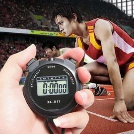 Digital Sports Stop watch, referee kit, Handheld stopwatch Split Lap Timer, Neck Stopwatch, Shockproof Waterproof Stopwatch with LCD Display for Coaches Swimming Running Training (Black)