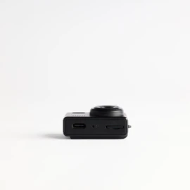 Nilox Mini Action Cam Portachiavi HD 720p, Filtri Vintage, Video 30fps, Foto e Audio, Ultra Compatta, USB Type-C, Design Retrò, Perfetta per Viaggi, Vlog e Social Media, Nero