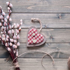 Hyakoz Pack of 80 10 mm Mother of Pearl Buttons Natural Shimmering Mother of Pearl Buttons 2 Hole Flat Buttons Mother of Pearl for Clothing, Crafts, Sewing, Scrapbooking and More