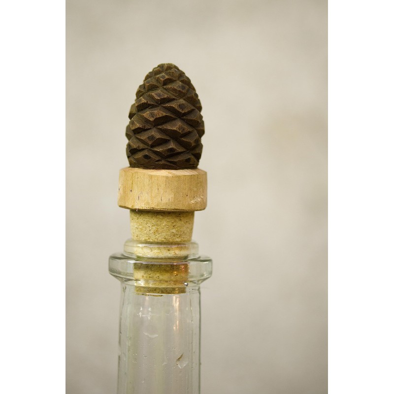 Wildlife Garden WG4995 Bottle Stopper Pine Cones - Decorative Hand