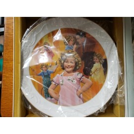 Nostalgia Collectibles 3 Shirley Temple Collection Plates, Stand Up And Cheer Baby Take a Bow Curly Top