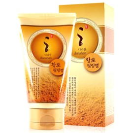 Skin texture is rough due to accumulation of dead skin cells and makeup is flaky. Cleansing foam 150g / 각질이 쌓여 피부결 거칠고 화장 들떠 클렌징폼 150g