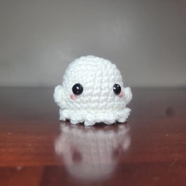 Glow in the Dark Ghost Crochet Keychain - Keyring?: Keyring