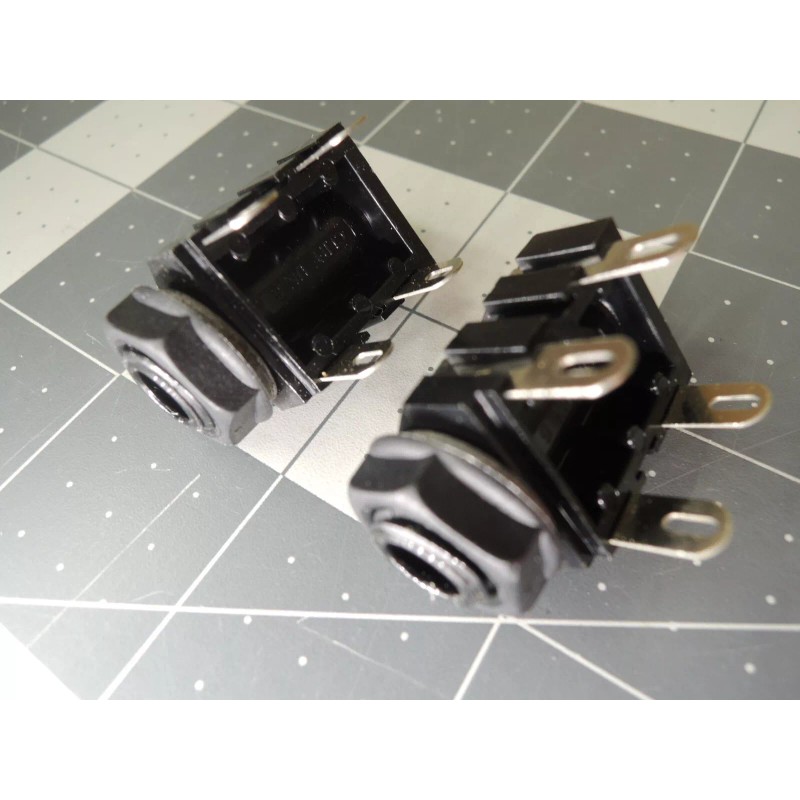 AC-15 / AC-30 Jack Two New Original Style 'Cliff' 1/4"