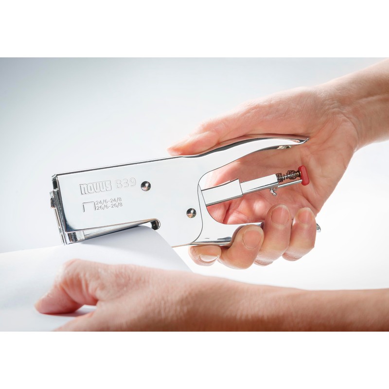 Novus Heftzange B 39 (50 Blatt Heftleistung, Metall) silber/chrom