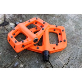 Eastern Nylon Linx Pedals 9/16 - Lightweight, High-Grip MTB & BMX Pedals with Removable Metal Pins, Chromoly Axle for BMX, MTB, Road & Kids Bikes - Orange