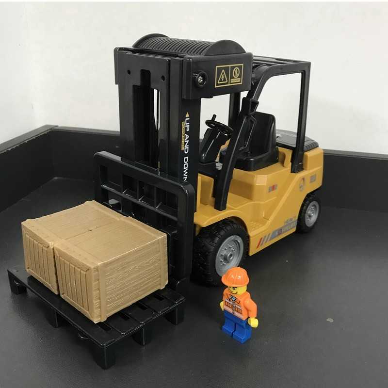 1:24 Remote Control Forklift Professional Full Functional Sound and Light