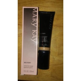 Mary Kay CC Cream Sunscreen Broad Spectrum SPF 15 1fl. oz / 29 mL - Medium to Deep