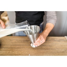 GSD Haushaltsgeräte Messbecher, Edelstahl, Silber, 1 Stück (1er Pack)