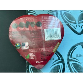 Elmer Chocolate Valentine's Day, Roses, Heart-Shaped Gift 4- Chocolate 1.06oz