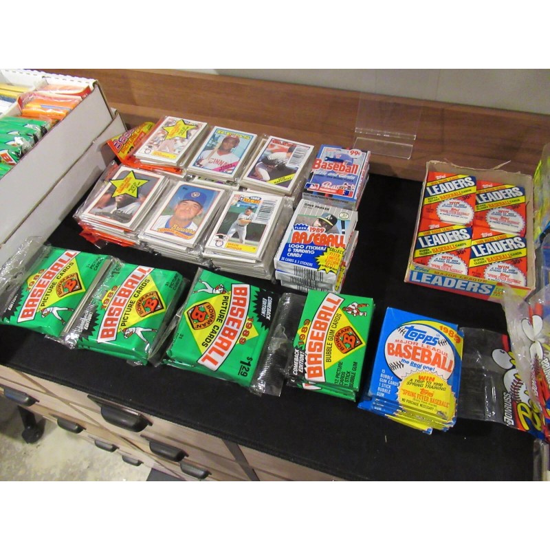 HUGE Lot of 300 Unopened Old Vintage Baseball Cards in