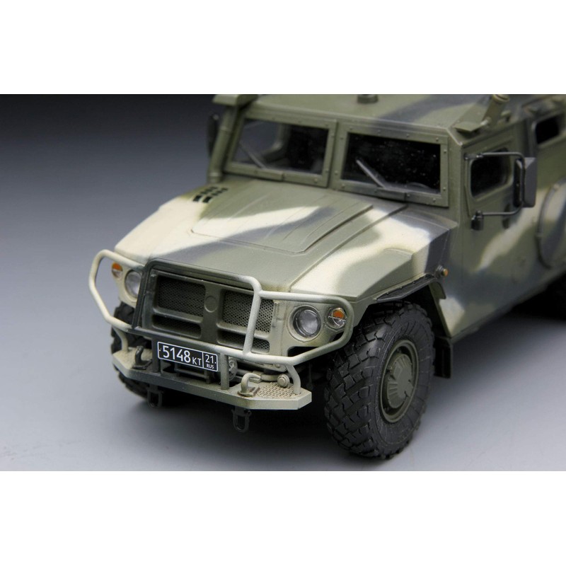 MENG-Model VS-003 - Russian Armored High-Mobility