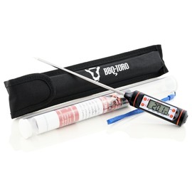 BBQ-Toro Grill Thermometer for Steak, Meat, Digital Roasting Thermometer -40 °C to 300 °C, Thermometer for Core Temperature Meat, Puncture Thermometer with LCD Display and Practical Fabric Bag