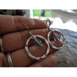 ✿ GEHÄMMERTER RING & GLASTROPFEN ✿ Boho Ohrringe in hellblau