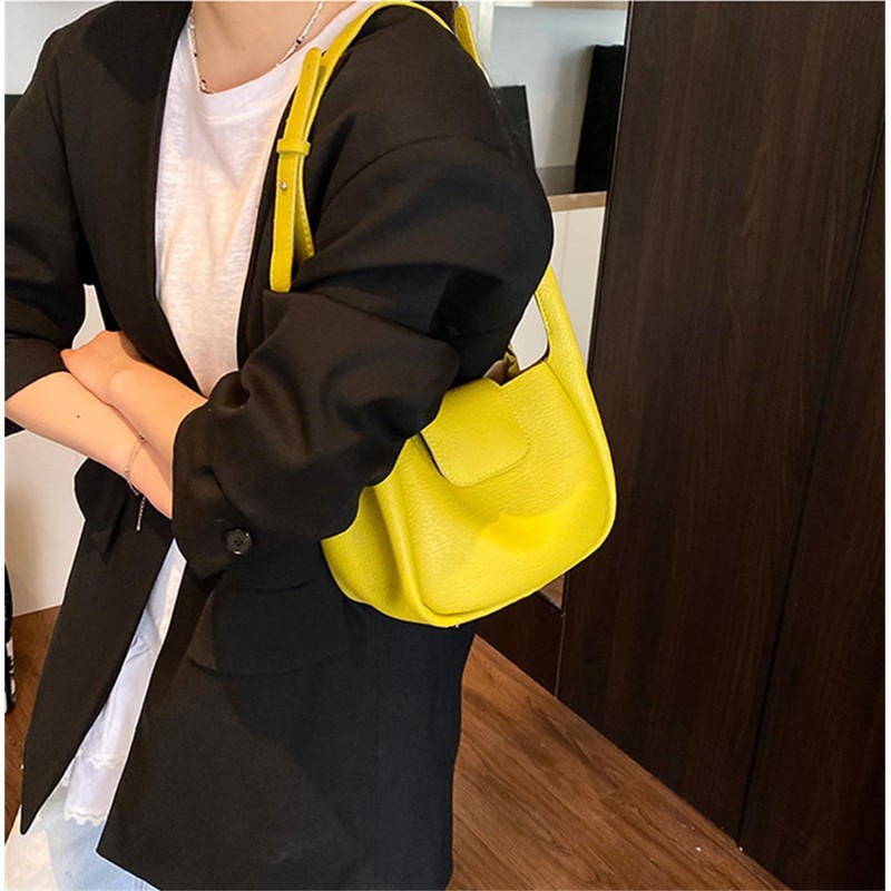 [kaza-nannan] Women's Shoulder Bag, Crossbody Two-Way Handbag, Korean Back, PU