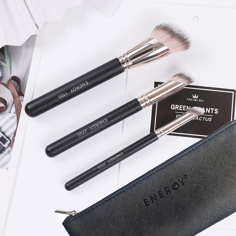 ENERGY 3-in-1 Quick Foundation Brush