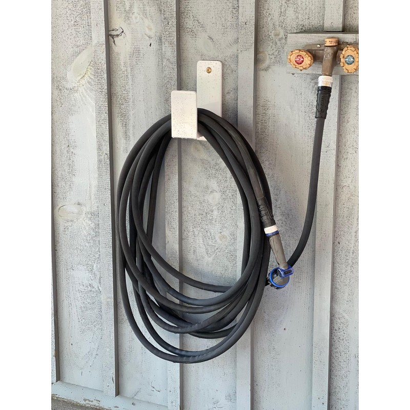 Contemporary Hose Holder - Medium