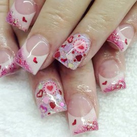 24Pcs Valentine's Day Nails French Tip Press on Nails Short Fake Nails Cute Heart Press ons Glitter Pink Square False Nails Wedding Stick on Nails Heart Acrylic Nails for Women Valentines Daily Wear