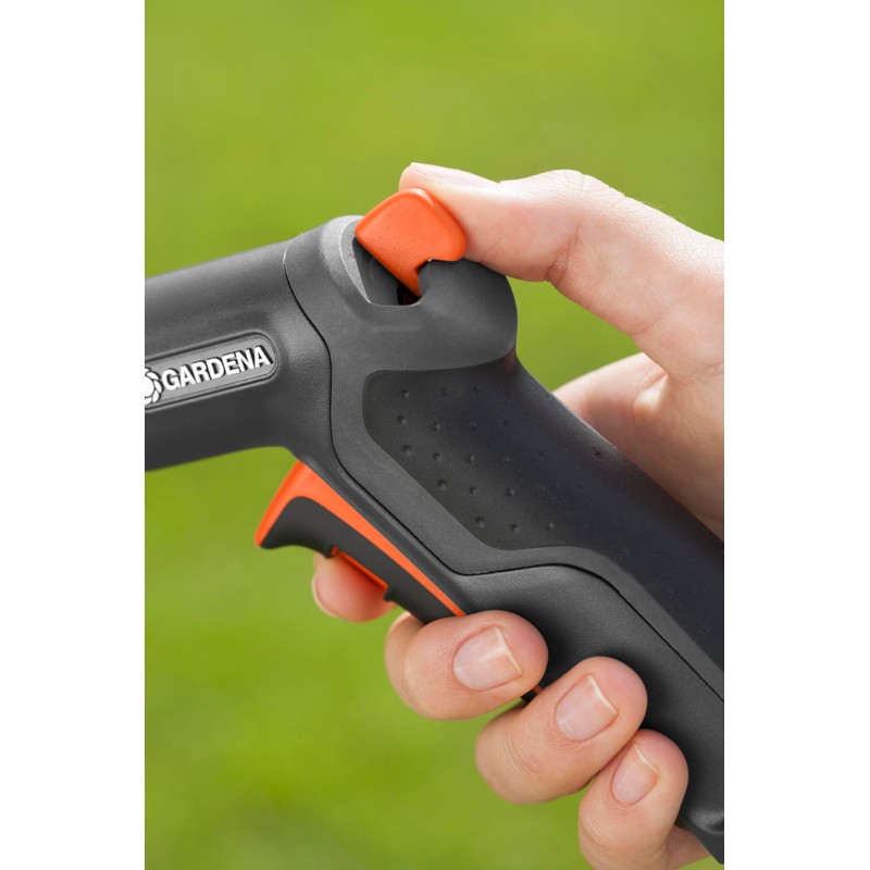 Gardena Premium Cleaning Syringe: Robust Water Sprayer for Cleaning and