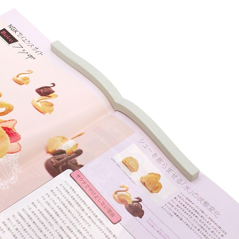 Kokuyo PW-01D Conforming Paperweight for Books, Iron, Black