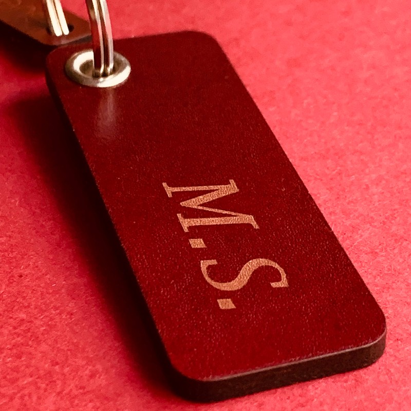 sueco - unikate & manufaktur Leather Keyring with Individual Engraving