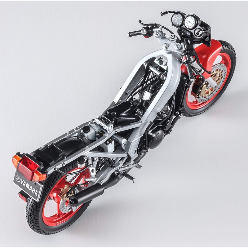 Hasegawa BK11 1/12 Motorcycle Series Yamaha TZR250 (1KT) Plastic Model