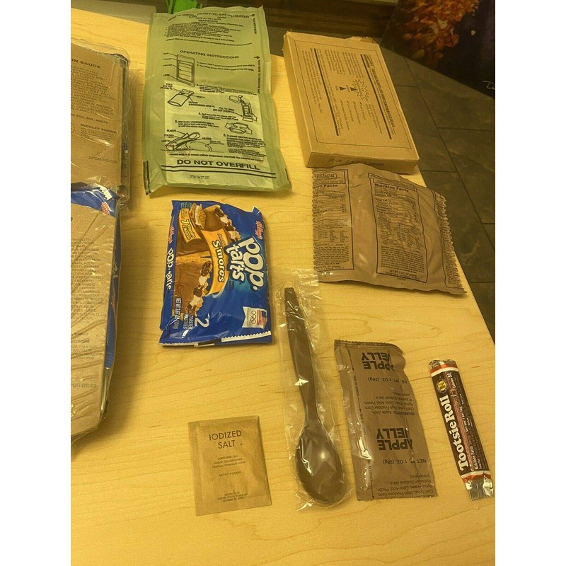 Case / 14 SOPAKCO MRE Emergency Ration Meals Ready to