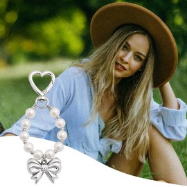 Pearl Bow Keychain Charm for Purse Bag Charms for Handbags Backpack Charm Keychain Wristlet for Women Girls Bowknot Charm with Pearl Beaded Keychain Charms