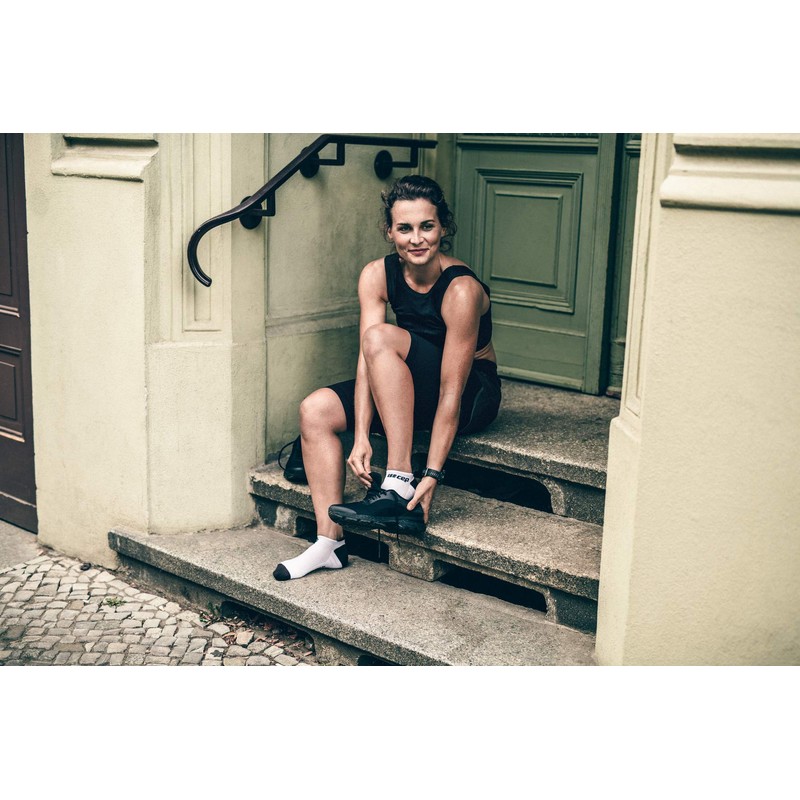 CEP Women's No Show Compression 3.0 Run Socks White/Dark Grey