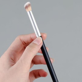 JIHUOO 12 Pieces Eyeshadow Brushes, Concealer Brushes, Undereye Makeup Brushes, Nose Contour Brush, Small Eyeliner, Blending Brush, Small Foundation Makeup Applicator, Black