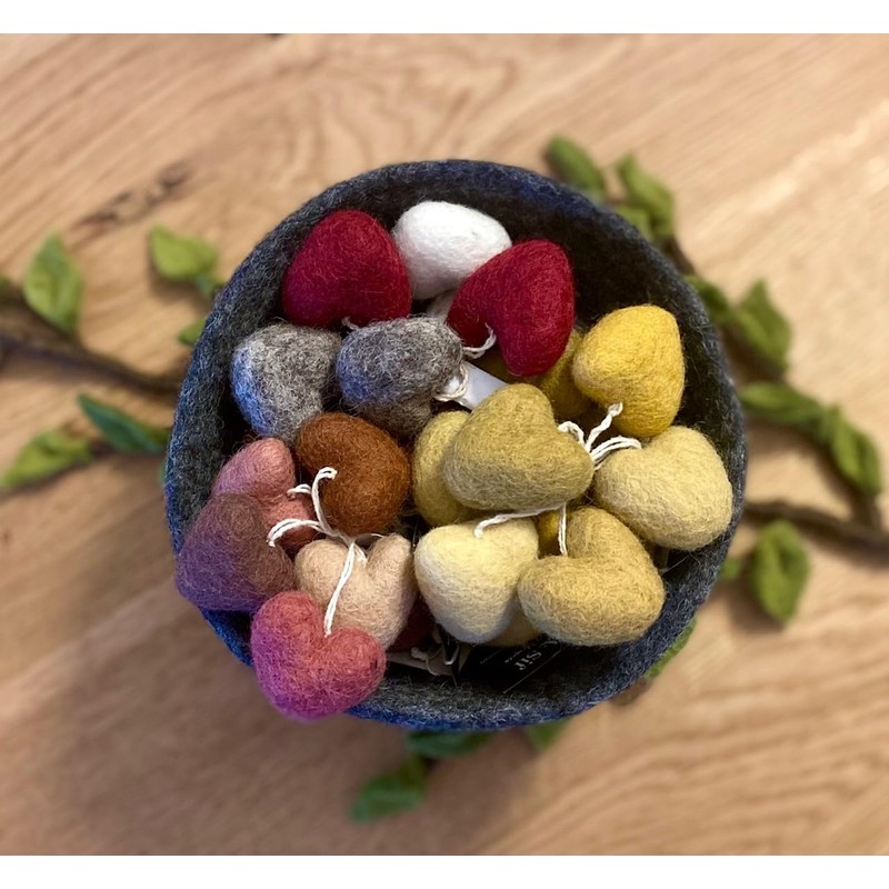 6 Hearts Made of Felt (Dusty Colours) - Mother's Day