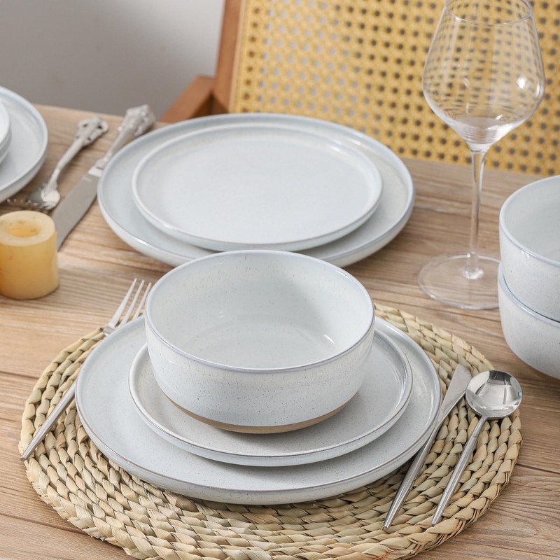 Hasense Plates and Bowls Sets, 18 Pieces Modern Porcelain Dishes
