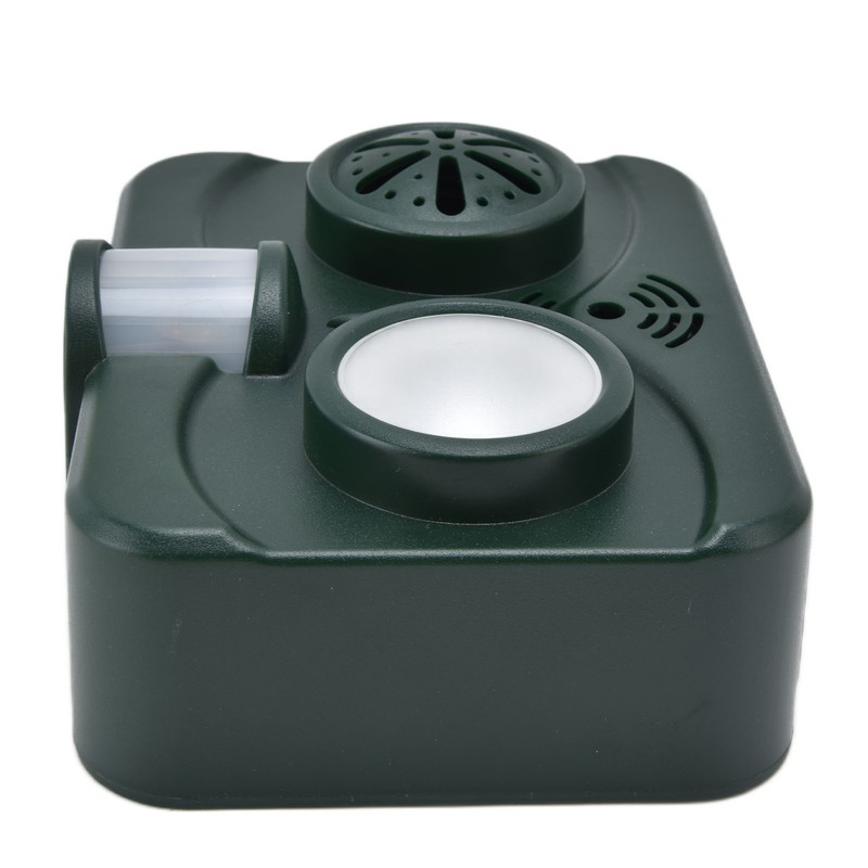 Ultrasonic Animal Repeller Waterproof Solar Bird Repellent Flashing Light for