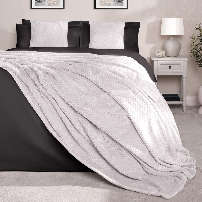 Dreamscene Luxury Waffle Soft Mink Warm Throw Over Sofa Bed