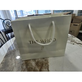 The Who UV Ultimate Anti-Wrinkle Cushion Sunbalm Special Set The Who Shopping Bag / 더후 유브이 얼티밋 안티 링클 쿠션 선밤 기획세트 더후 쇼핑백